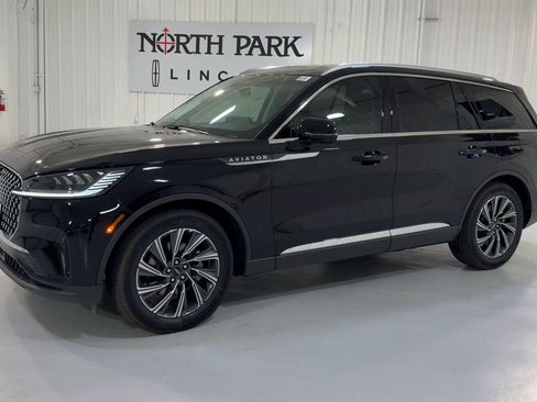 New 2026 Lincoln Aviator 2WD image 6