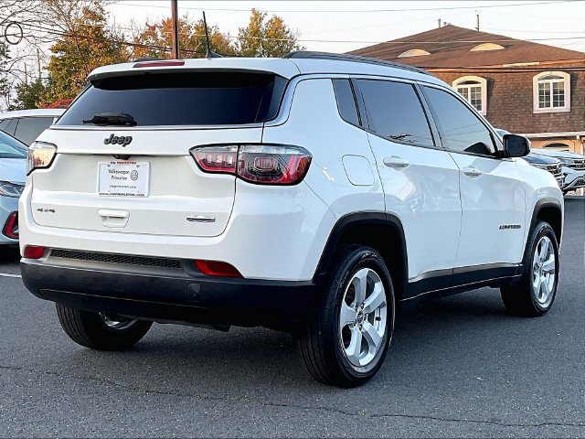 Used 2019 Jeep Compass Latitude w/ Popular Equipment Group AWD/4WD image 8