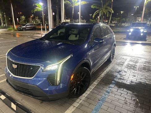 Used 2022 Cadillac XT4 Sport w/ Comfort Package FWD image 1