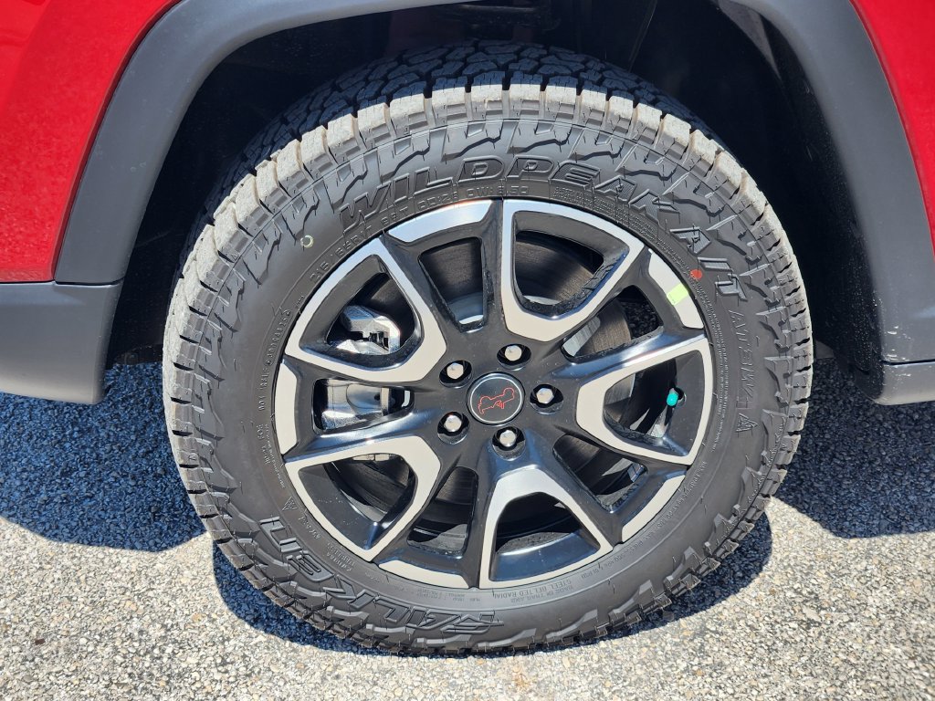 New 2026 Jeep Compass Trailhawk AWD/4WD image 9