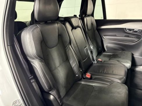 Used 2019 Volvo XC90 T5 R-Design image 14