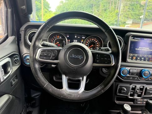 Used 2019 Jeep Wrangler Unlimited Sahara w/ Quick Order Package 24M Moab AWD/4WD image 42