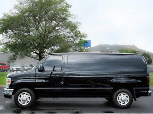 Used 2014 Ford E-150 and Econoline 150 w/ Power Group RWD image 5