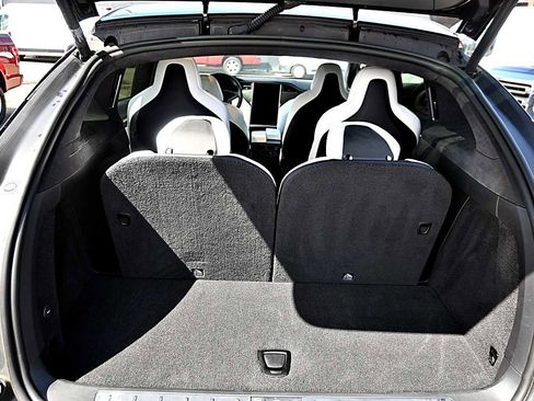 Used 2018 Tesla Model X 100D image 12