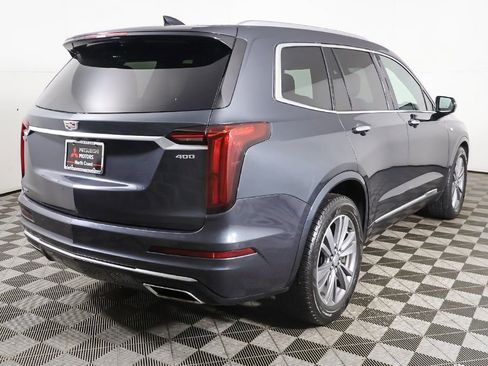 Used 2022 Cadillac XT6 Premium Luxury image 11