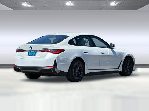 Used 2023 BMW i4 eDrive40 w/ Premium Package RWD image 8