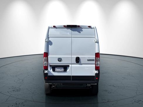 Used 2026 RAM ProMaster 2500 w/ Convenience Group FWD image 5