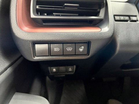 Used 2025 Toyota Prius Plug-In Hybrid FWD image 22