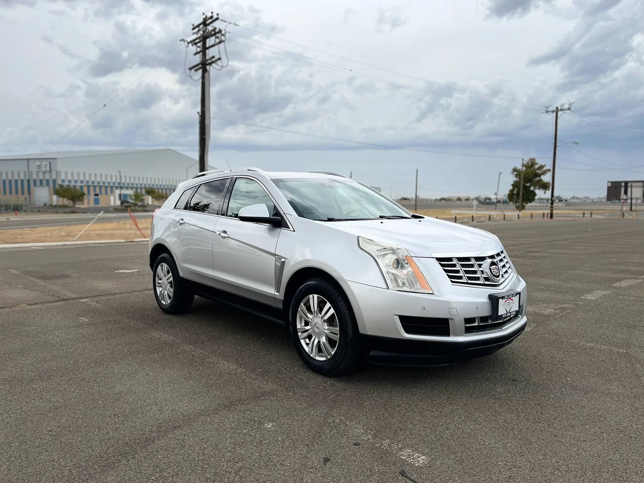 Used 2014 Cadillac SRX Luxury w/ Driver Awareness Package AWD/4WD image 3