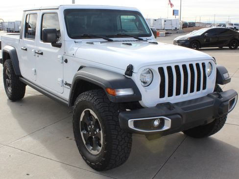Used 2023 Jeep Gladiator Sport image 10