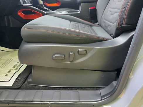 Used 2025 Nissan Frontier Pro-X RWD image 18