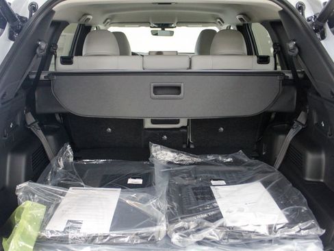 New 2026 Mitsubishi Outlander SE image 9