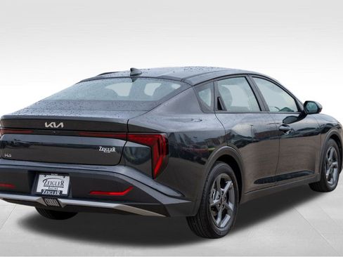 Used 2025 Kia K4 EX image 7