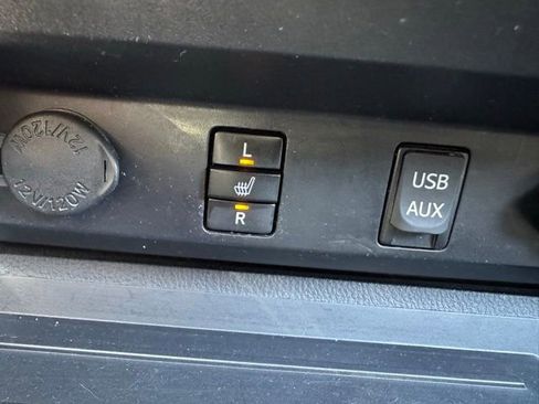 Used 2016 Toyota Tundra SR5 AWD/4WD image 23