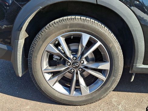 Certified 2023 INFINITI QX60 Luxe image 8