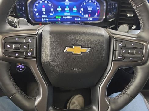 Used 2023 Chevrolet Silverado 1500 High Country w/ High Country Premium Package image 9