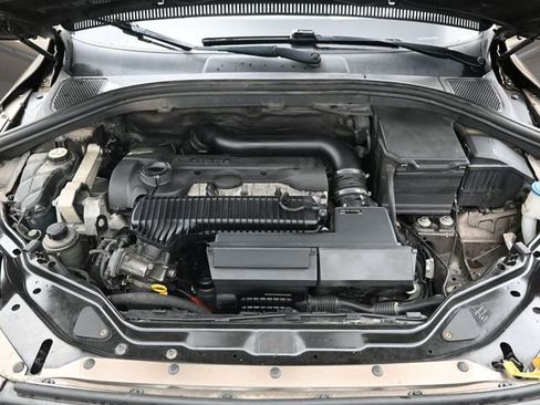 Used 2015 Volvo XC60 T5 w/ Proximity Package image 33