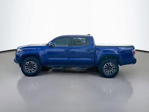 Used 2022 Toyota Tacoma TRD Sport w/ TRD Premium Sport Package RWD image 4