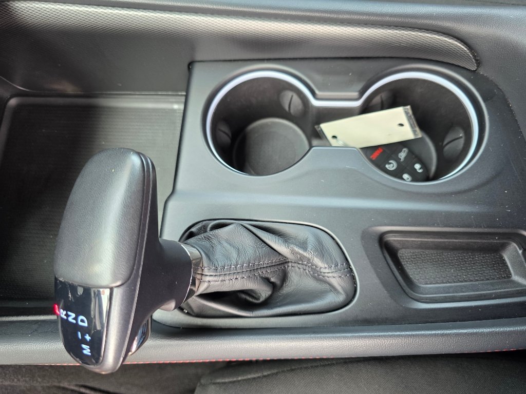 Used 2025 Dodge Durango GT RWD image 31