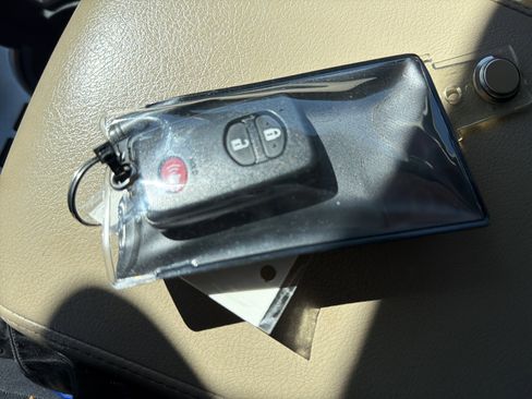 Used 2017 Toyota 4Runner Limited image 35