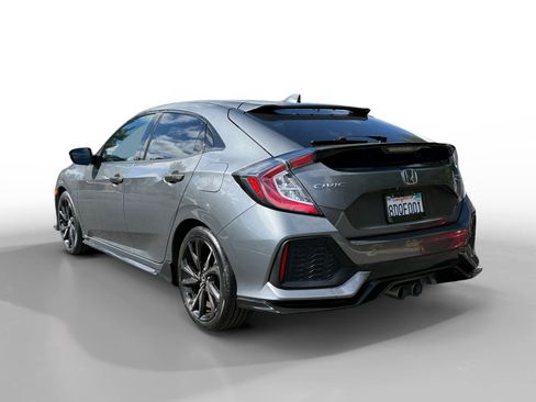 Used 2018 Honda Civic Sport Touring image 3