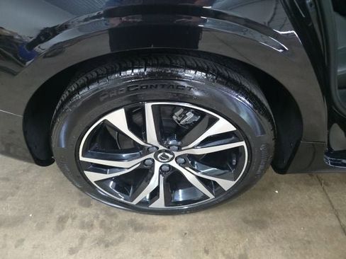 Used 2024 Volvo S60 B5 Core image 8