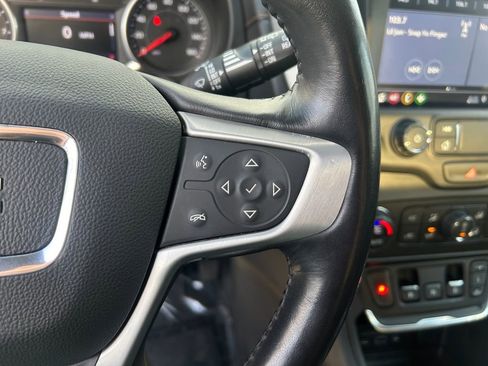 Used 2021 GMC Terrain SLT image 18