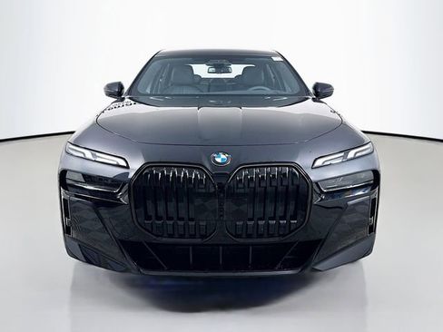 New 2026 BMW 740i xDrive image 2