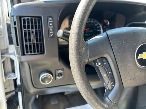 Used 2019 Chevrolet Express 3500 LT w/ LT Preferred Equipment Group RWD image 23