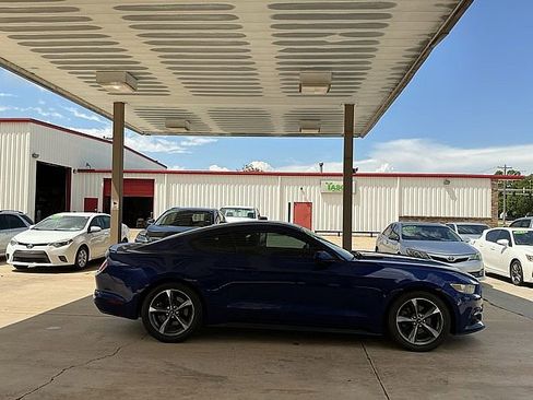 Used 2015 Ford Mustang Coupe w/ Equipment Group 051A RWD image 4