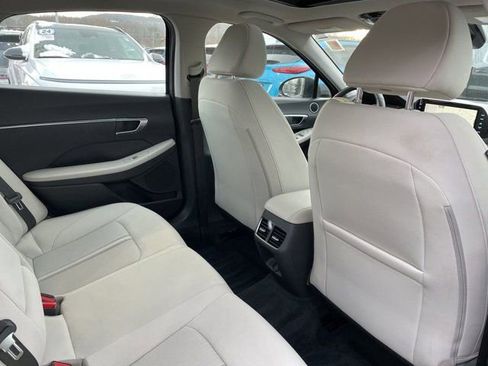 Used 2023 Hyundai Sonata SEL w/ Convenience Package image 11