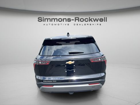 New 2027 Chevrolet Equinox LT AWD/4WD image 6