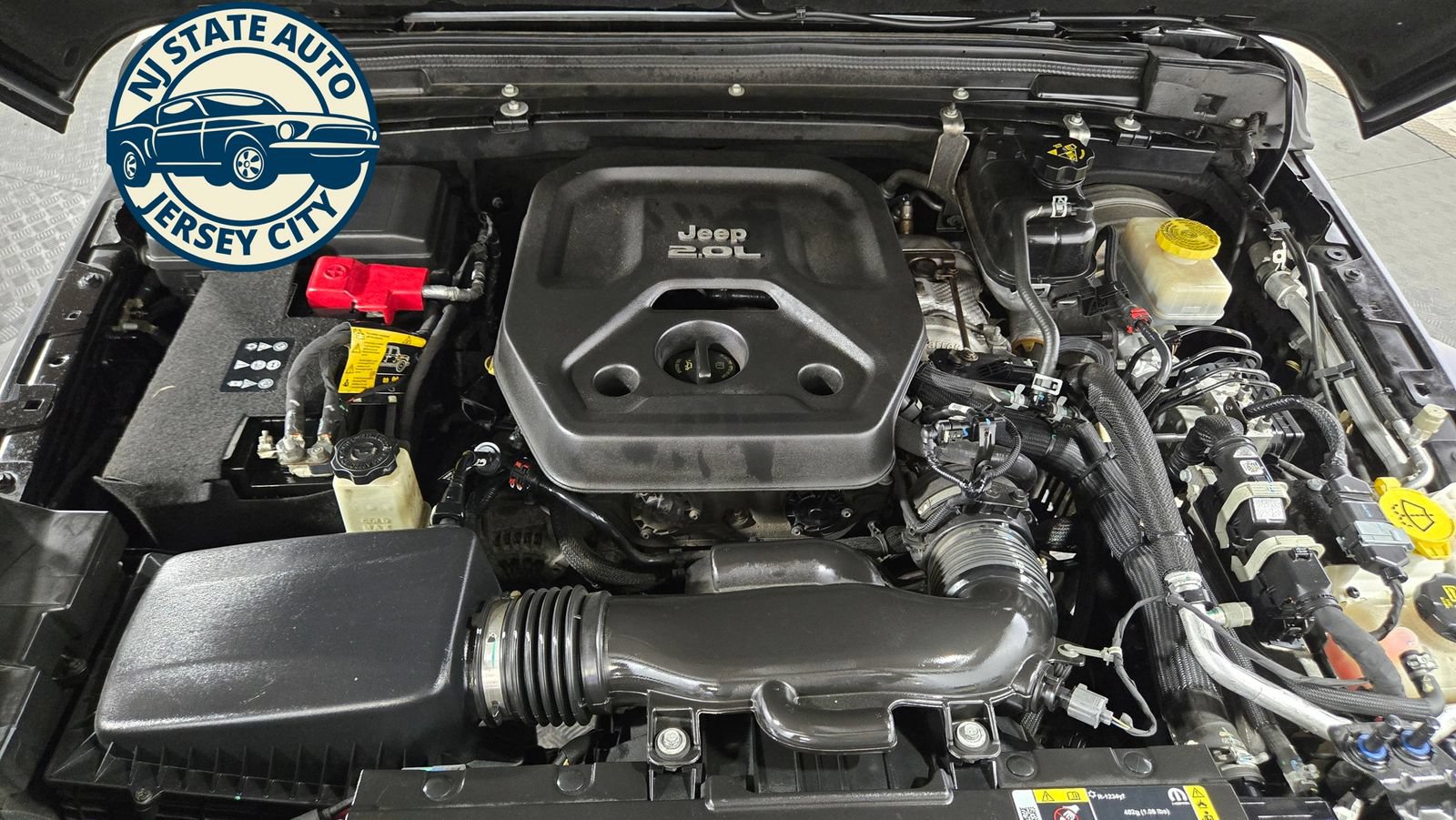 Used 2021 Jeep Wrangler Unlimited Sport AWD/4WD image 35