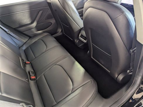 Used 2018 Tesla Model 3 Long Range image 29