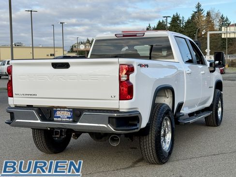 Used 2024 Chevrolet Silverado 2500 LT image 4