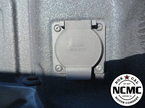 Used 2024 GMC Sierra 3500 Denali Ultimate image 23