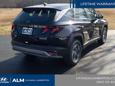 New 2026 Hyundai Tucson Blue SE image 6