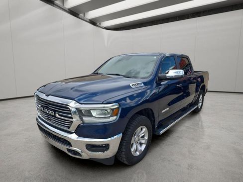 Used 2023 RAM 1500 Laramie AWD/4WD image 1