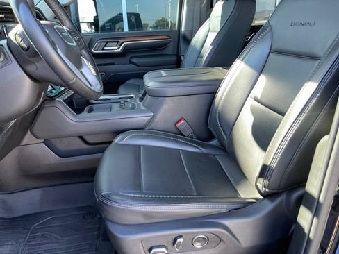 Used 2024 GMC Sierra 2500 Denali w/ Denali Reserve Package AWD/4WD image 12