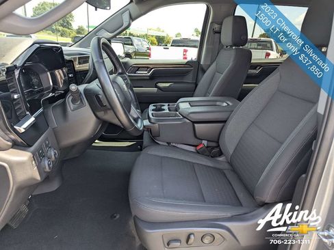 Used 2023 Chevrolet Silverado 1500 LT AWD/4WD image 19
