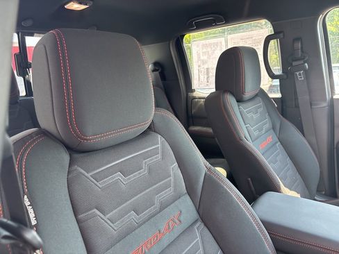 Used 2023 Nissan Frontier PRO-4X w/ Technology Package image 74