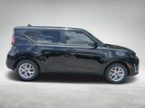 New 2025 Kia Soul LX w/ LX Technology Package image 2