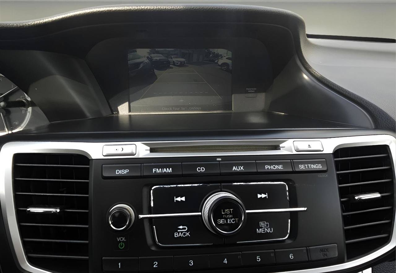 Used 2015 Honda Accord EX image 16
