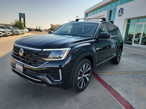 New 2026 Volkswagen Atlas SEL Premium R-Line image 3