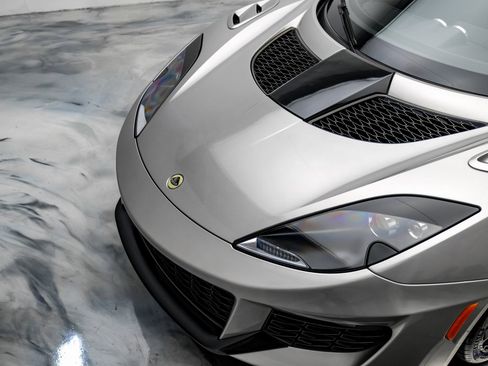 Used 2021 Lotus Evora image 27