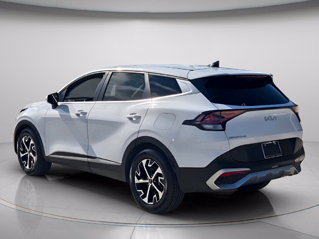 Used 2023 Kia Sportage EX FWD image 4