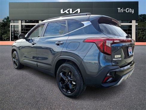 New 2026 Kia Seltos EX image 3