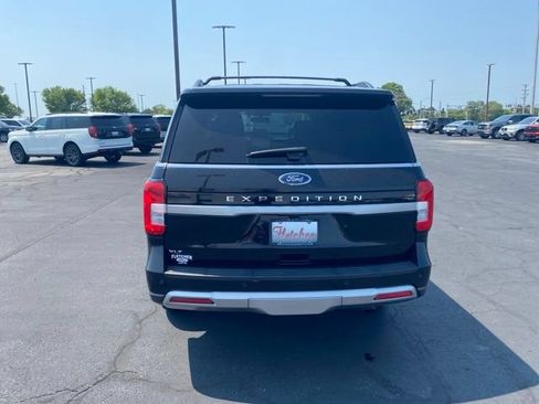 Used 2024 Ford Expedition XLT AWD/4WD image 4