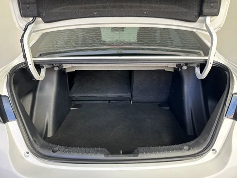 Used 2017 Toyota Yaris iA image 18