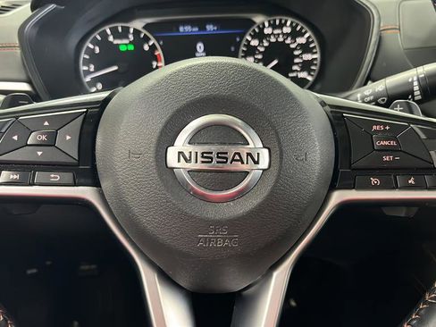 Used 2021 Nissan Altima 2.5 SR w/ SR Premium Package FWD image 16